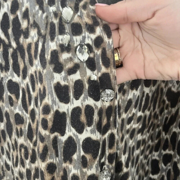Chicos Women's Leopard Cardigan M/8 Gray Cotton Blend Sweater Button - Picture 5 of 12